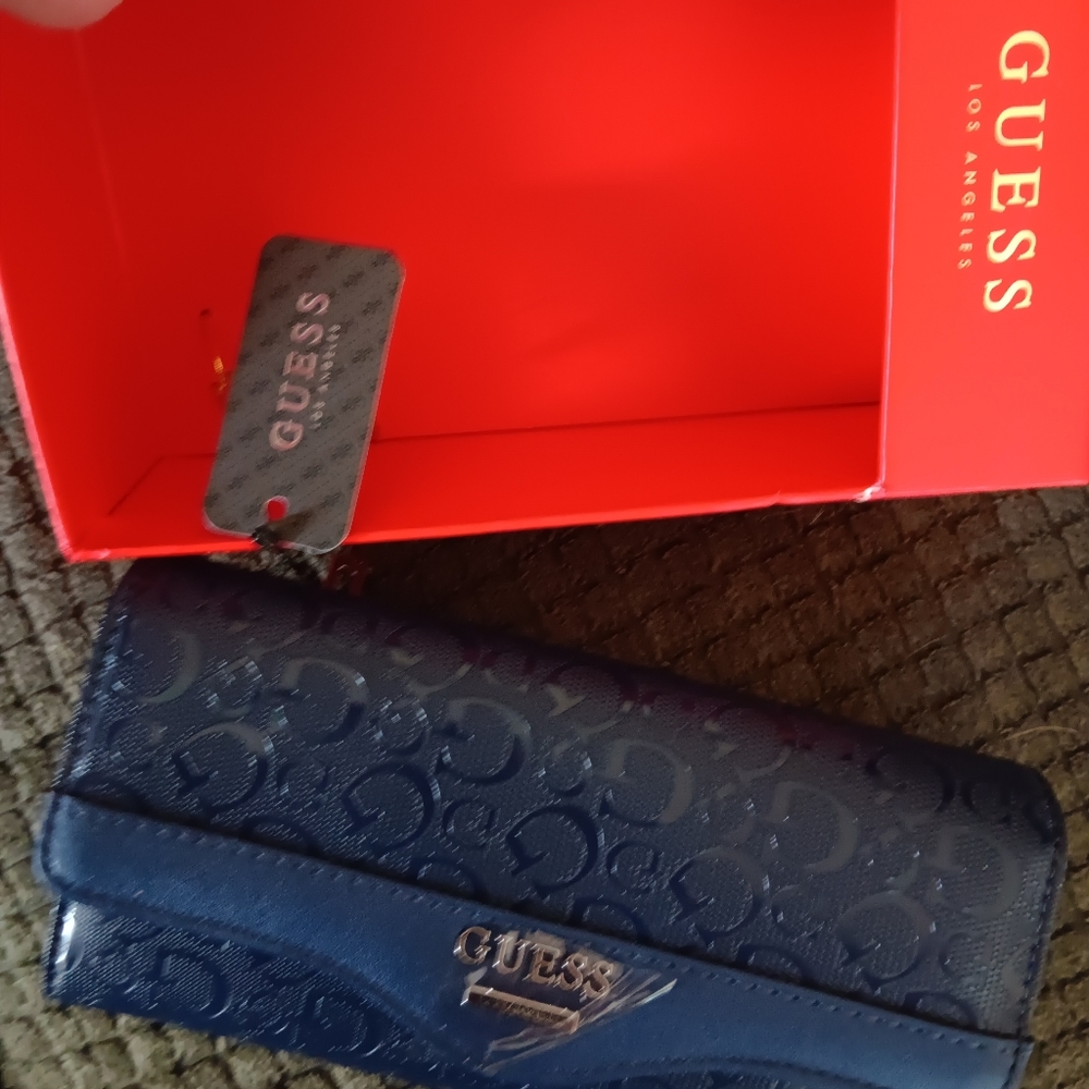 Guess Clutch Trifold Texture Wallet Zipper Pocket Evening Bag - Brand new